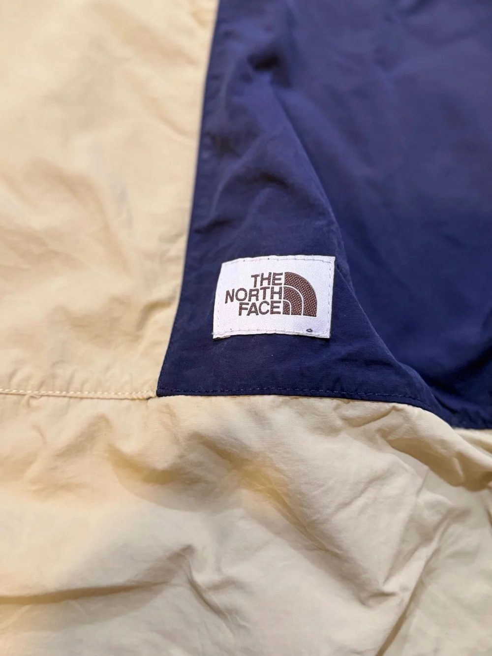 The North Face Colorblock Hooded Windbreaker - Olive Green & Black